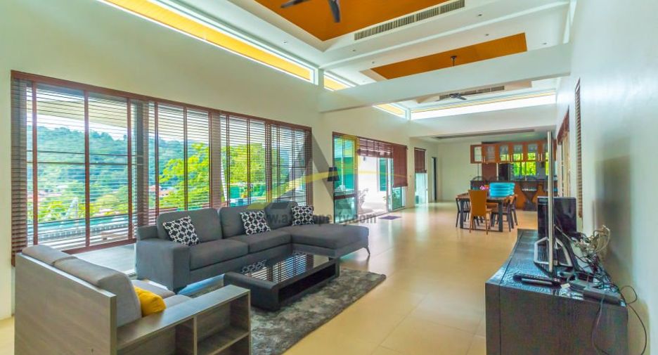 For rent and for sale 4 bedrooms villa in Kathu, Phuket