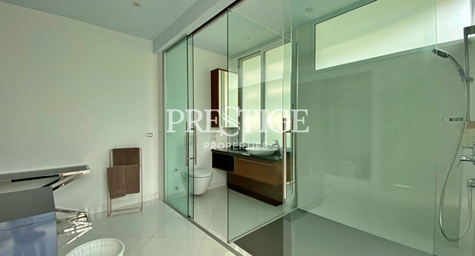 For rent and for sale 2 bedrooms condo in Sattahip, Chonburi
