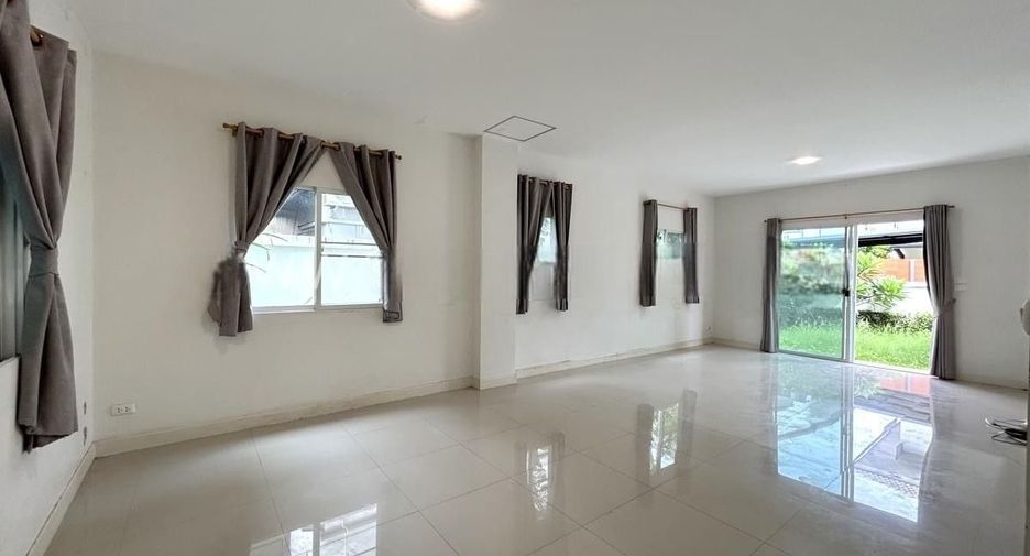For rent 4 bed house in Bang Kruai, Nonthaburi