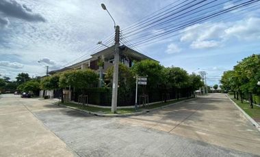 For sale 7 bedrooms house in Phasi Charoen, Bangkok