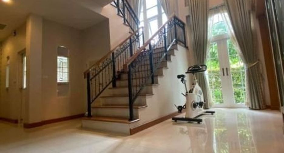 For sale 7 bedrooms house in Phasi Charoen, Bangkok