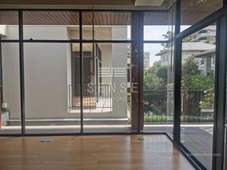 For rent 4 Beds house in Watthana, Bangkok