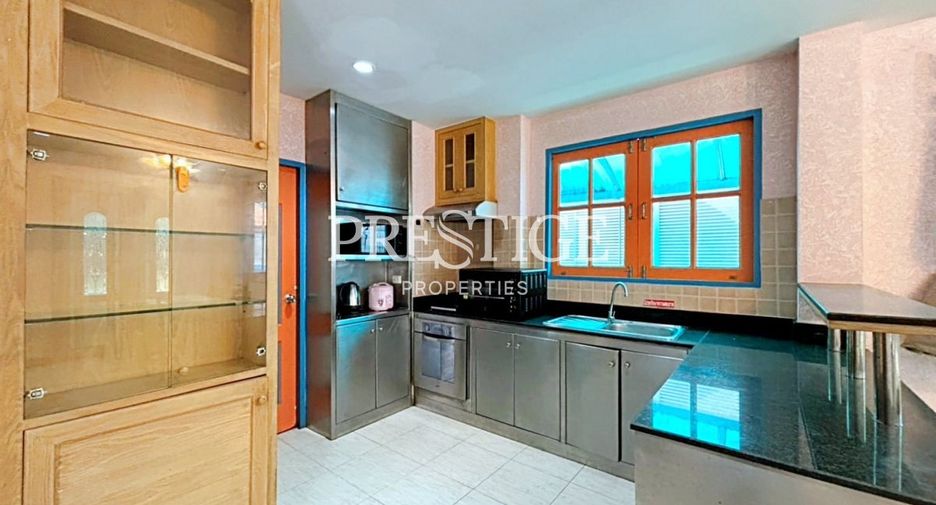 Casa en venta y en alquiler de 3 habitaciones en Jomtien, Pattaya
