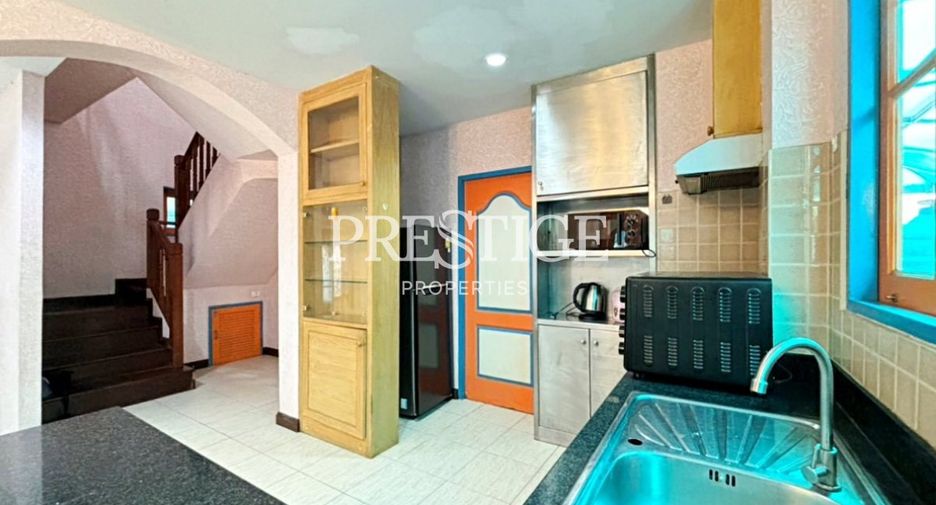 Casa en venta y en alquiler de 3 habitaciones en Jomtien, Pattaya