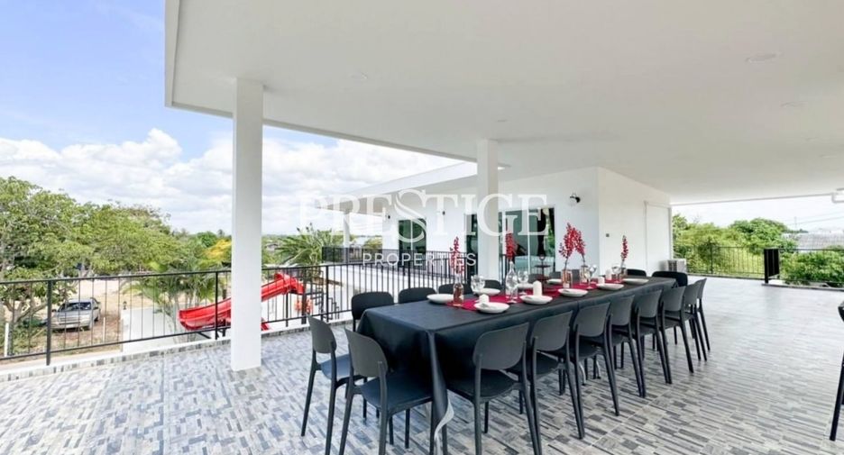 Haus zur Miete und zum Kauf mit 6 Zimmer in Bang Lamung, Chonburi
