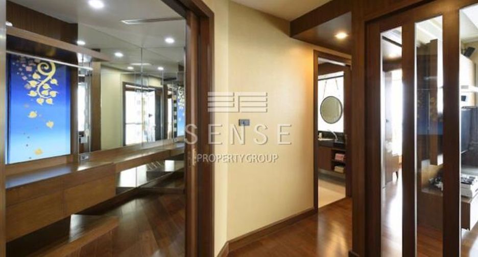 For sale 3 bedrooms condo in Bang Kho Laem, Bangkok