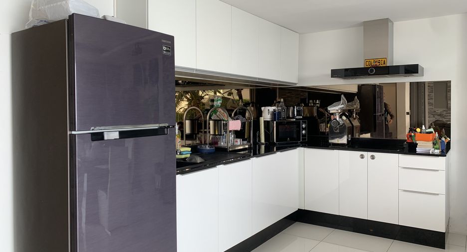 For sale 2 bed condo in Mueang Phuket, Phuket