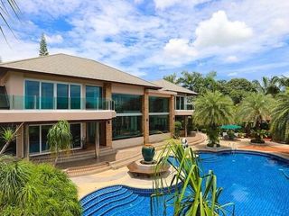For sale 6 bedrooms house in Bang Lamung, Chonburi