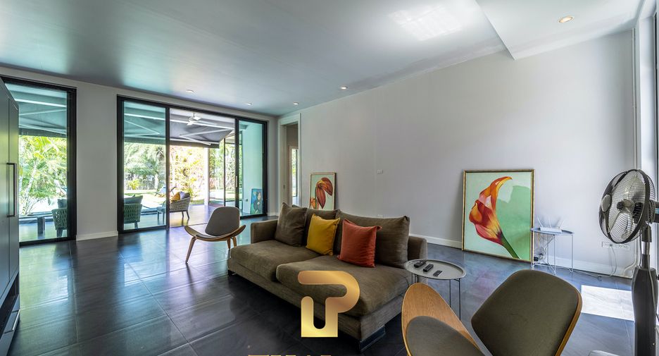 For sale 4 bedrooms villa in Cha Am, Phetchaburi