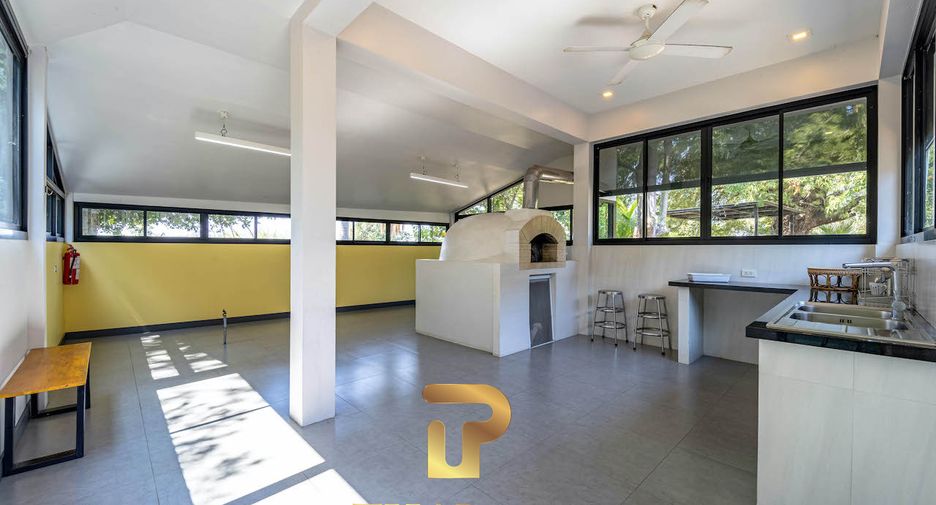 For sale 4 bedrooms villa in Cha Am, Phetchaburi