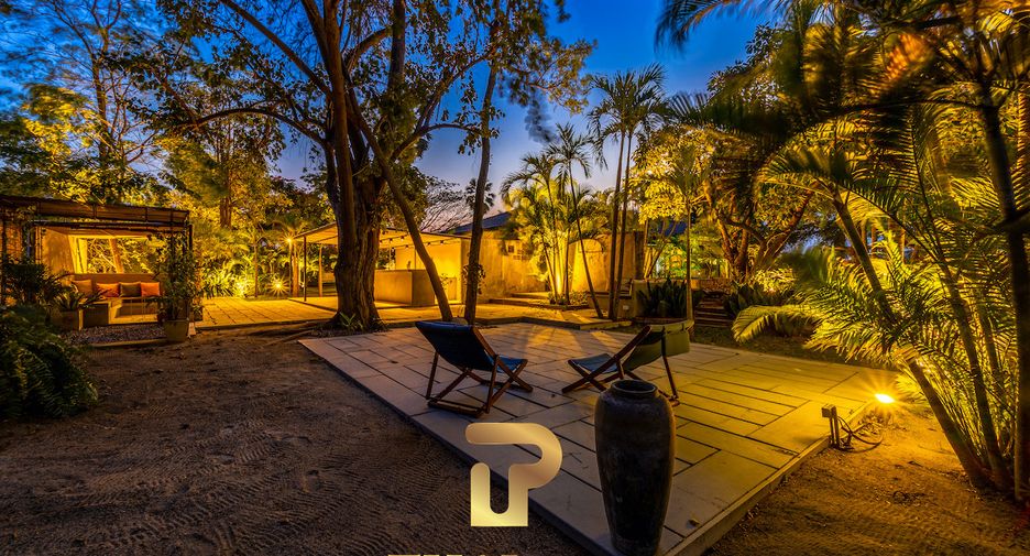 For sale 4 bedrooms villa in Cha Am, Phetchaburi