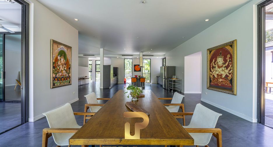 For sale 4 bedrooms villa in Cha Am, Phetchaburi