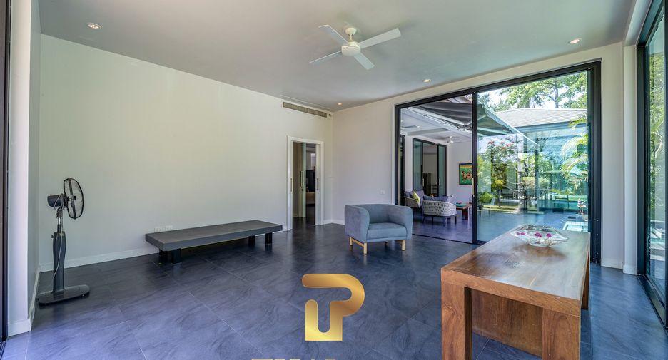 For sale 4 bedrooms villa in Cha Am, Phetchaburi