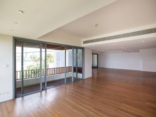 For rent 3 bed villa in Yan Nawa, Bangkok