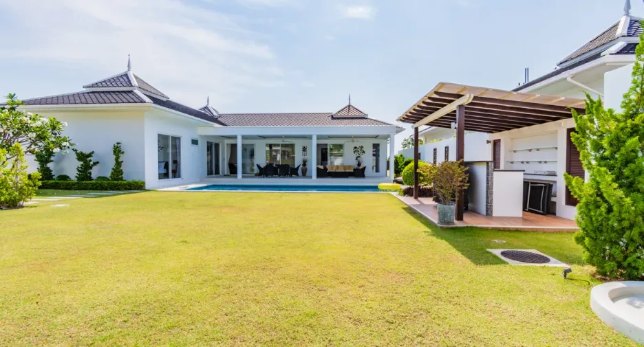 For sale 3 Beds villa in Hua Hin, Prachuap Khiri Khan