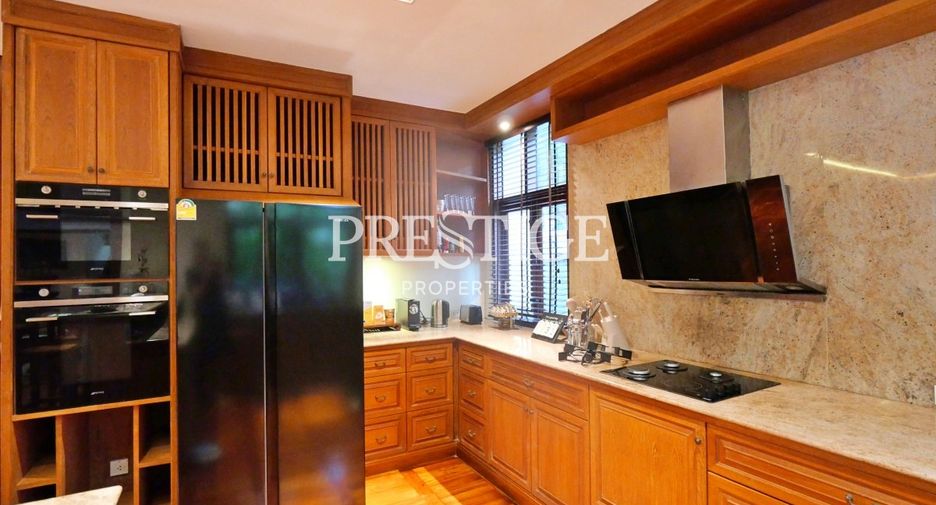Продажа и аренда 4 спальни дом в Саттахип, Чонбури