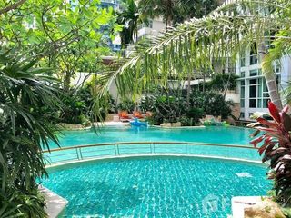 For rent 3 bed condo in Pathum Wan, Bangkok