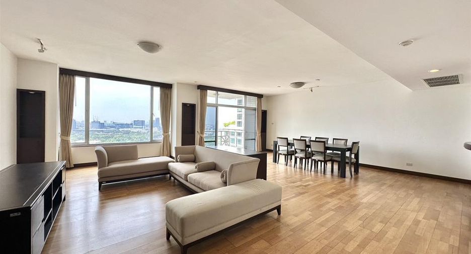 For sale 3 bedrooms condo in Pathum Wan, Bangkok