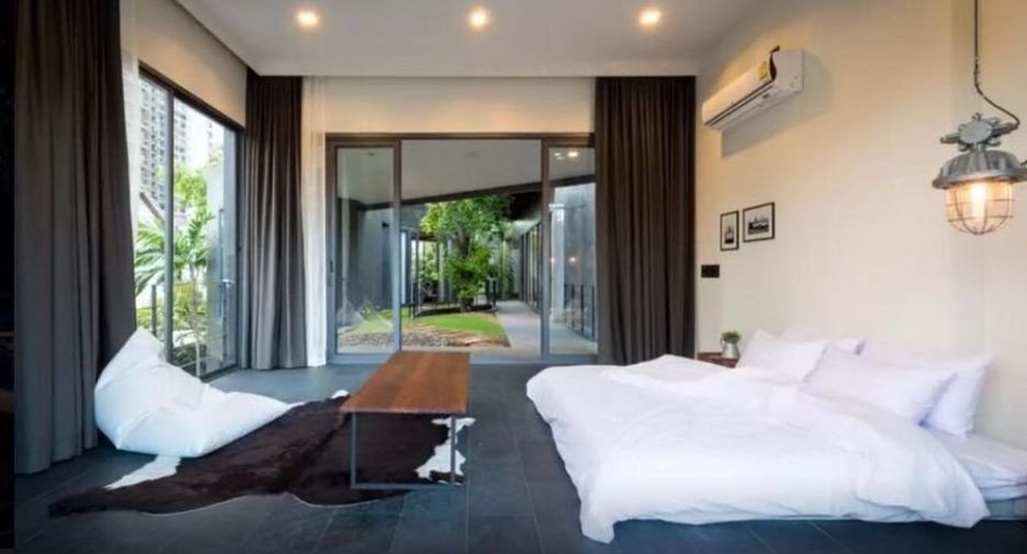 For sale 6 bed villa in Khlong Toei, Bangkok