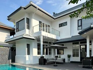 For rent 4 Beds house in Khlong Toei, Bangkok