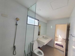For rent 3 bed office in Saphan Sung, Bangkok