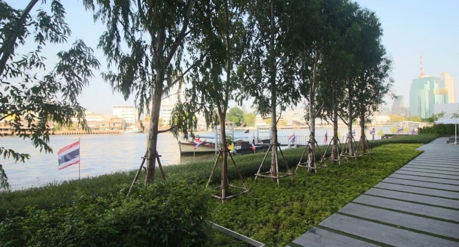 For sale 2 bed condo in Khlong San, Bangkok