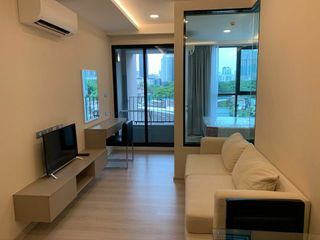 For sale 1 bed condo in Khlong Toei, Bangkok
