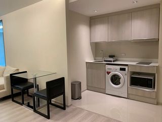 For sale 1 bed condo in Khlong Toei, Bangkok
