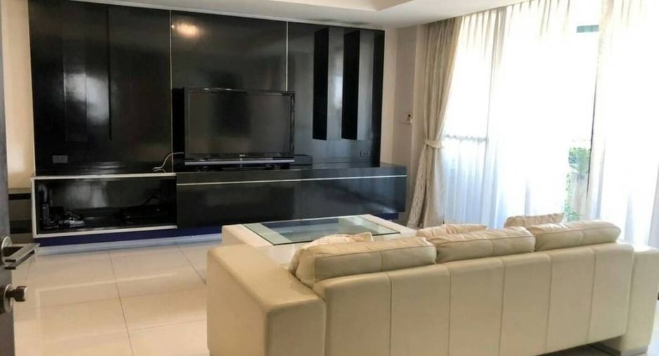 For rent and for sale 1 bed condo in Khlong Toei, Bangkok