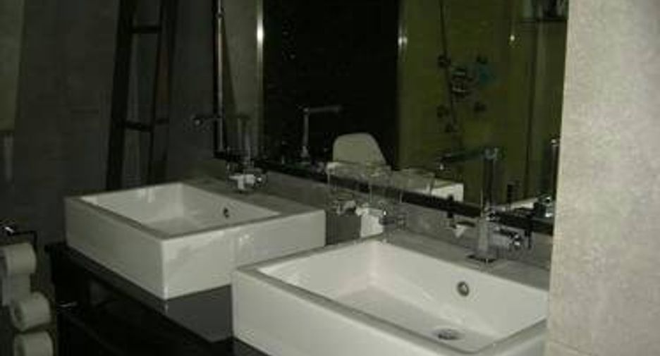 For rent and for sale 1 bed condo in Khlong Toei, Bangkok