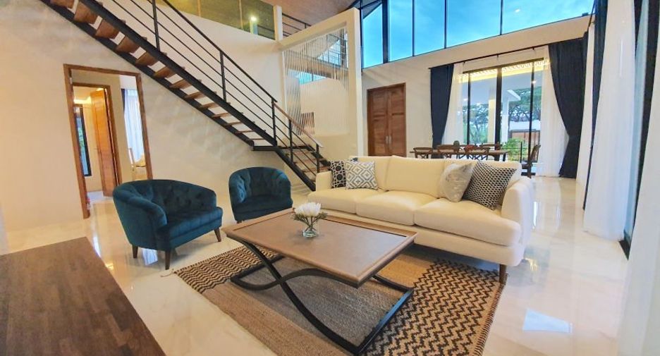 À louer et à vendre 4 chambres villa à Mueang Phuket, Phuket