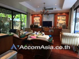 For sale 3 Beds house in Khlong Toei, Bangkok