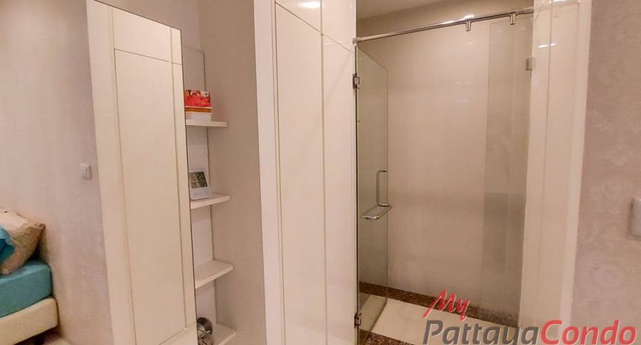 For rent 2 bedrooms condo in Bang Lamung, Chonburi
