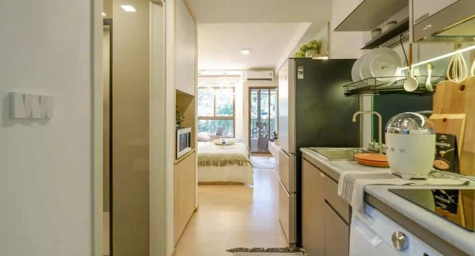 For sale 1 bed condo in Huai Khwang, Bangkok