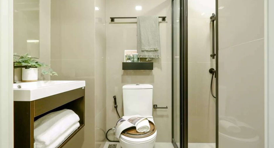 For sale 1 bed condo in Huai Khwang, Bangkok