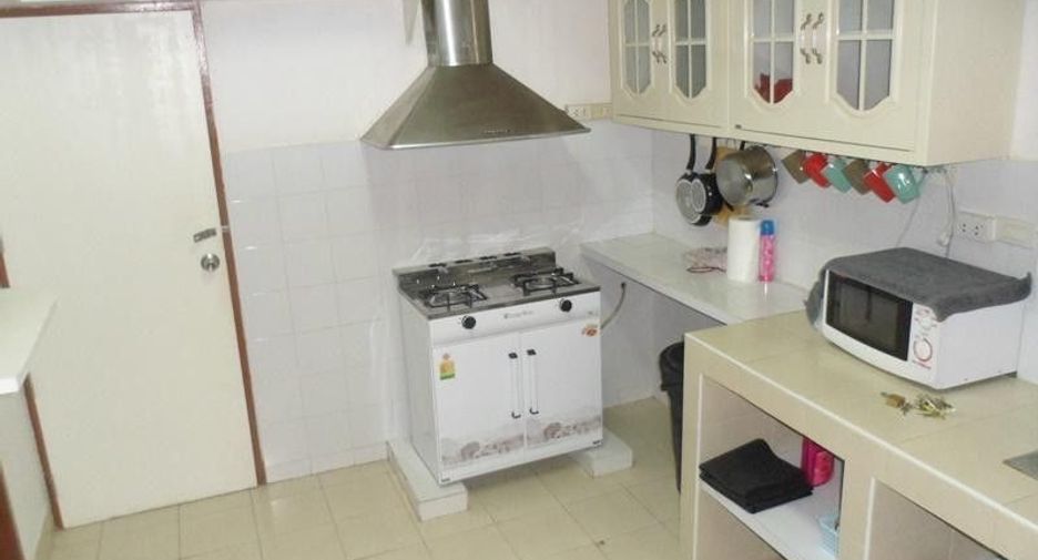 For sale 2 bed apartment in Cha Am, Phetchaburi
