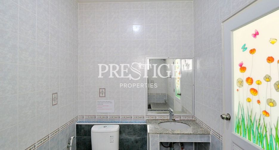 Casa en venta y en alquiler de 7 habitaciones en Bang Lamung, Chonburi