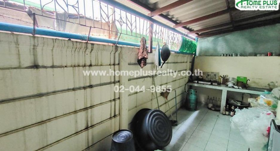 出售 3 卧室 联排别墅 在 Khlong Sam Wa, 曼谷