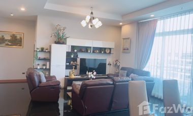 For sale 5 bed condo in Huai Khwang, Bangkok