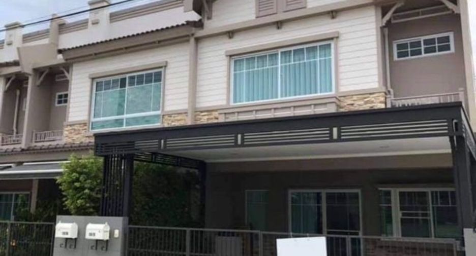 For rent 3 bedrooms townhouse in Bang Phli, Samut Prakan