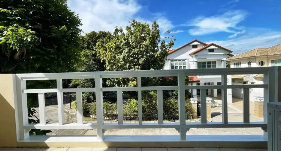 For sale 3 bed house in Prawet, Bangkok