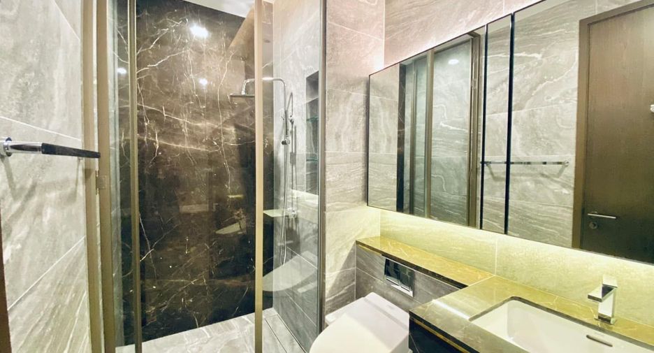 For rent 1 bed condo in Khlong Toei, Bangkok