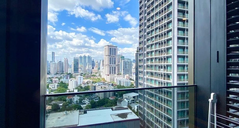 For rent 1 bed condo in Khlong Toei, Bangkok