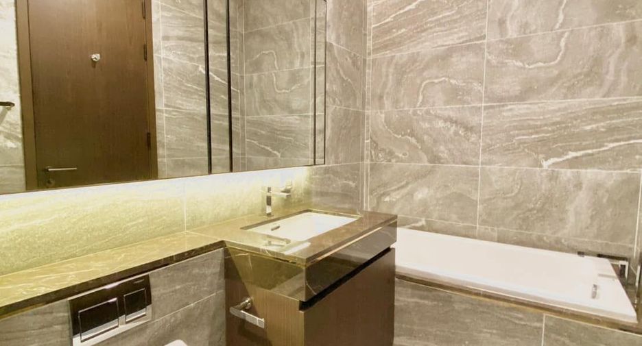 For rent 1 bed condo in Khlong Toei, Bangkok