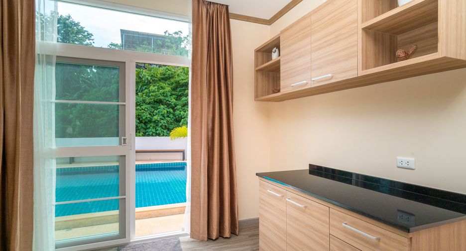 For rent 9 Beds villa in Mueang Phuket, Phuket
