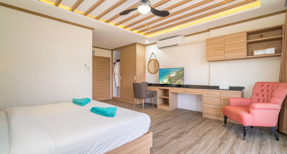 For rent 9 bed villa in Mueang Phuket, Phuket