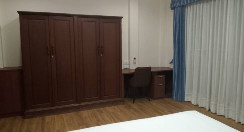 Продажа 4 спальни дом в Восточная Паттайя, Паттайя