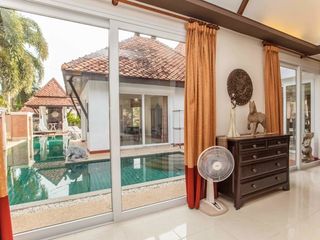 For rent 5 bedrooms house in Kathu, Phuket
