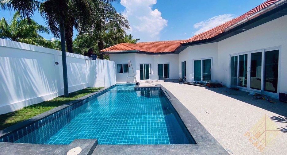 For sale 5 bed house in Pratumnak, Pattaya