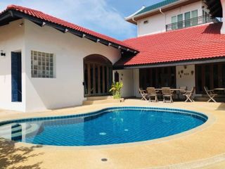 For rent 3 Beds villa in Pratumnak, Pattaya